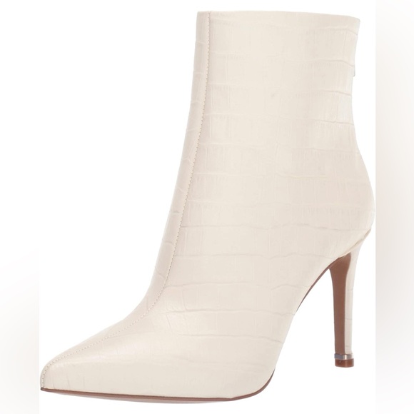 Kenneth Cole Women’s Riley High Heel Bootie - Size 6.5 - Picture 3 of 6